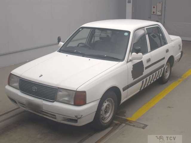 2000 Toyota Crown Comfort
