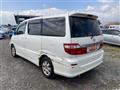 2003 Toyota Alphard