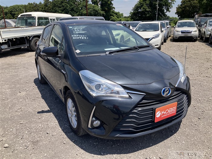 2017 Toyota Vitz