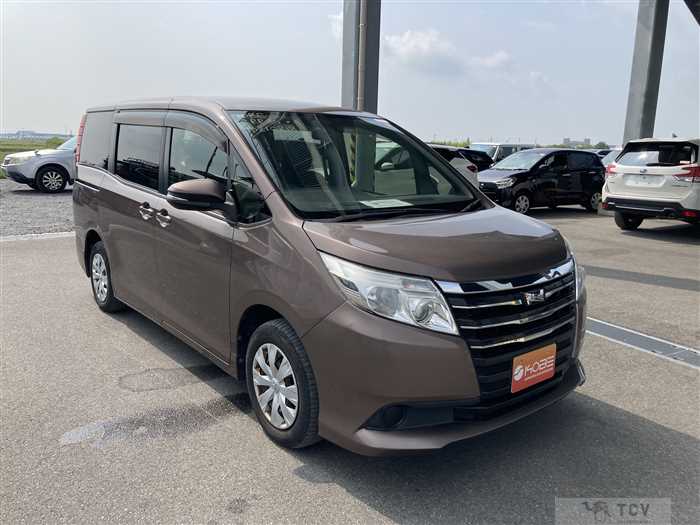 2016 Toyota Noah
