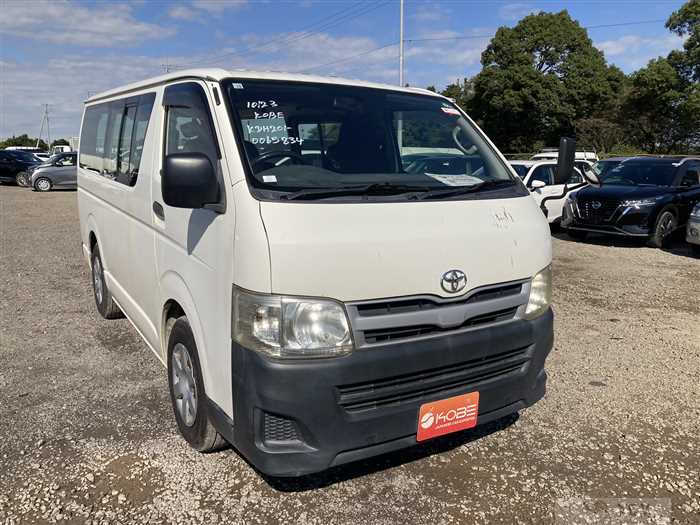2010 Toyota Hiace