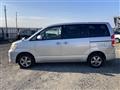2005 Toyota Noah