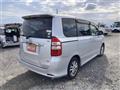 2011 Toyota Noah