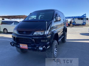 2004 Mitsubishi Delica
