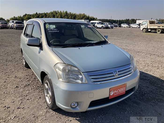 2005 Toyota Raum