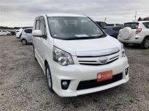 2011 Toyota Noah