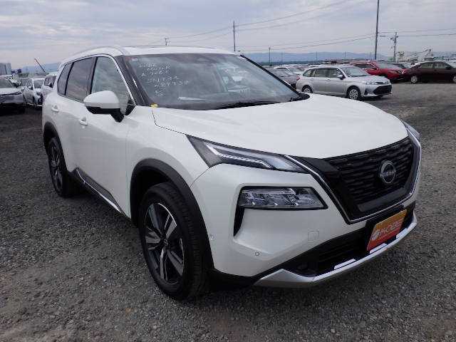 Nissan X-Trail 2025 — фото 2 купить в Москве