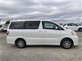 2005 Toyota Alphard