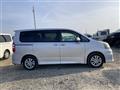 2011 Toyota Noah