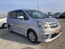 2011 Toyota Noah