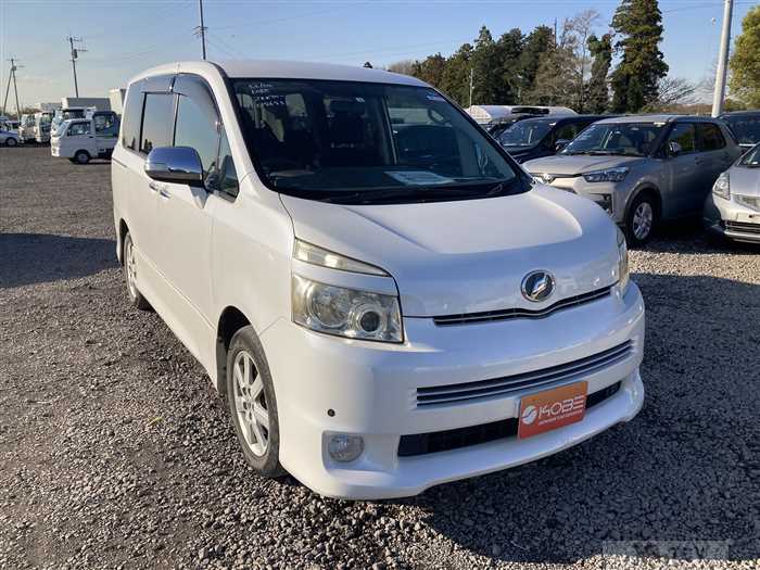 2009 Toyota Voxy
