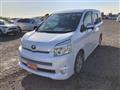 2009 Toyota Voxy