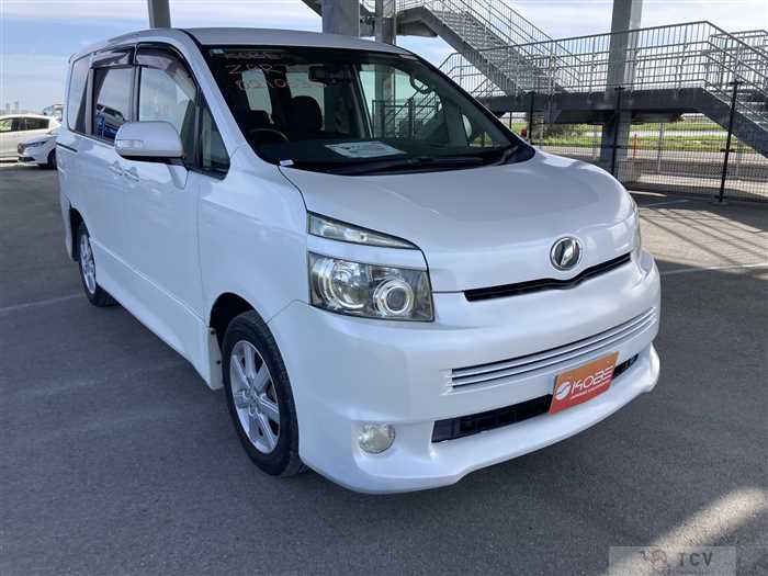 2009 Toyota Voxy