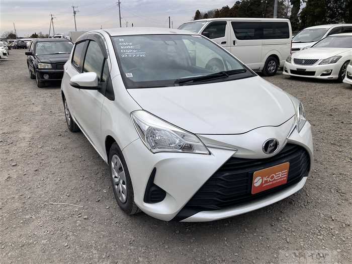 2017 Toyota Vitz