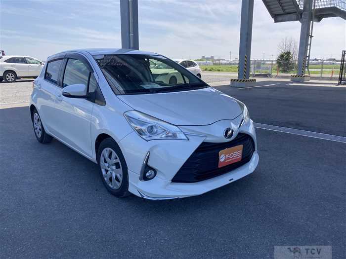 2017 Toyota Vitz