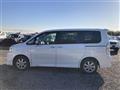 2009 Toyota Voxy