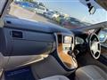 2007 Toyota Alphard
