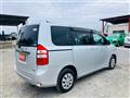 2010 Toyota Noah