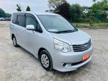 2010 Toyota Noah