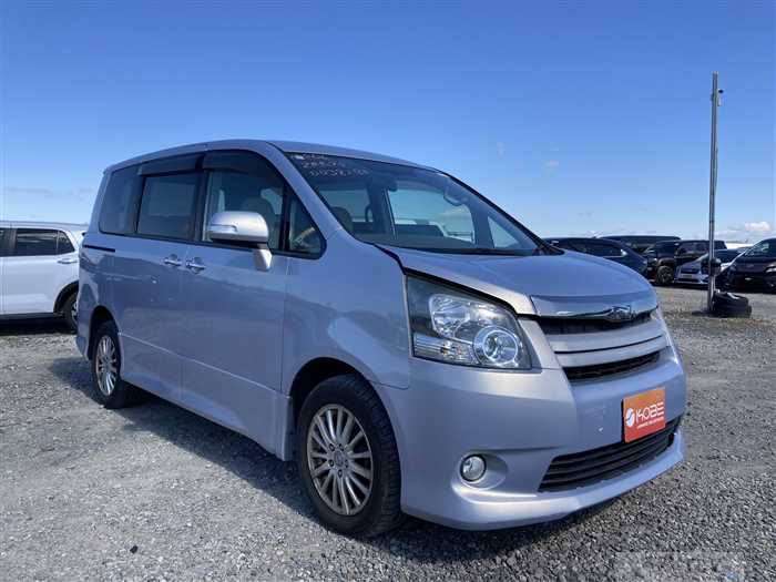 2009 Toyota Noah
