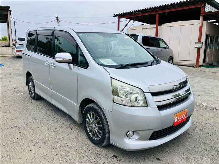 2009 Toyota Noah