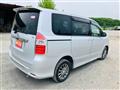 2009 Toyota Noah