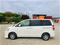 2006 Toyota Noah