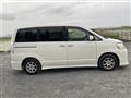 2007 Toyota Noah