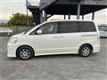 2007 Toyota Noah