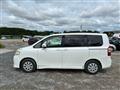 2013 Toyota Noah