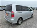 2007 Toyota Noah