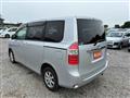 2007 Toyota Noah