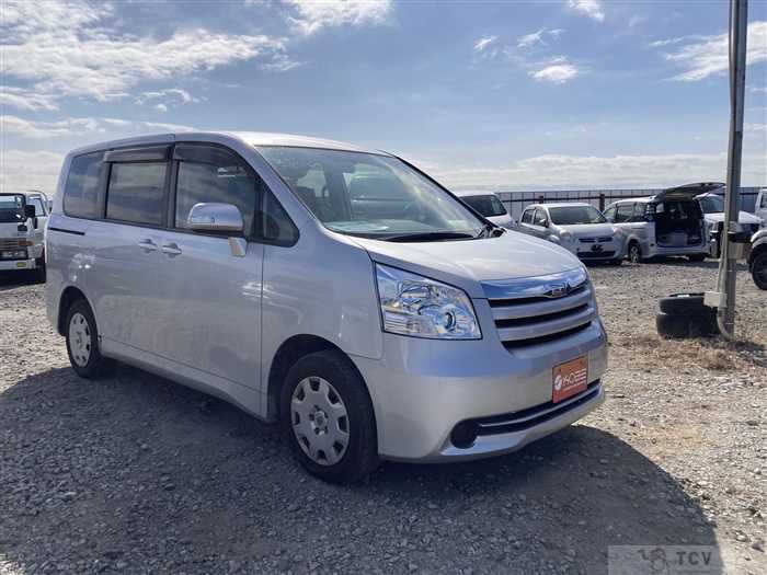 2009 Toyota Noah