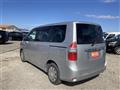 2009 Toyota Noah