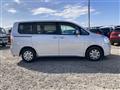 2009 Toyota Noah