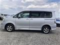 2009 Toyota Voxy