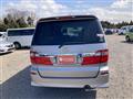 2005 Toyota Alphard