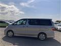 2005 Toyota Alphard