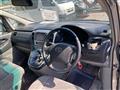 2005 Toyota Alphard