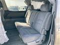 2005 Toyota Alphard