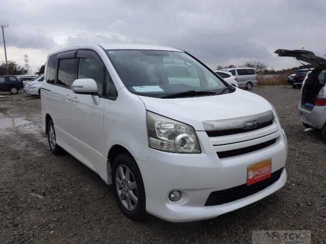 2009 Toyota Noah