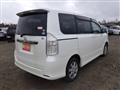 2009 Toyota Noah