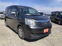2012 Toyota Noah