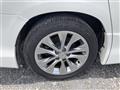 2011 Toyota Vellfire