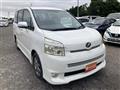 2009 Toyota Voxy