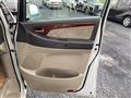 2004 Toyota Alphard