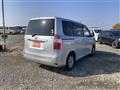 2008 Toyota Noah
