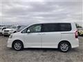2011 Toyota Noah