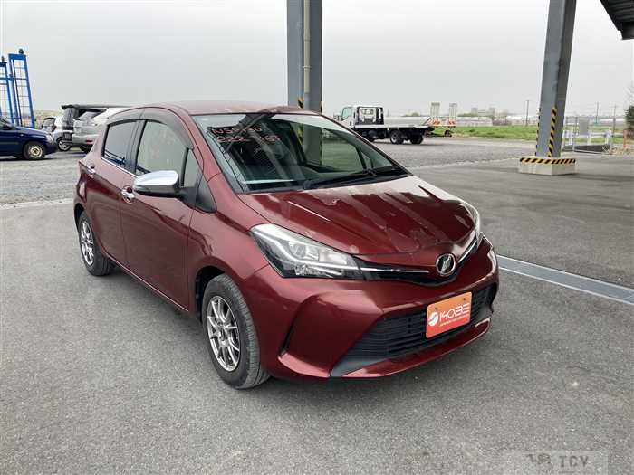 2016 Toyota Vitz