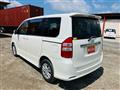 2011 Toyota Noah